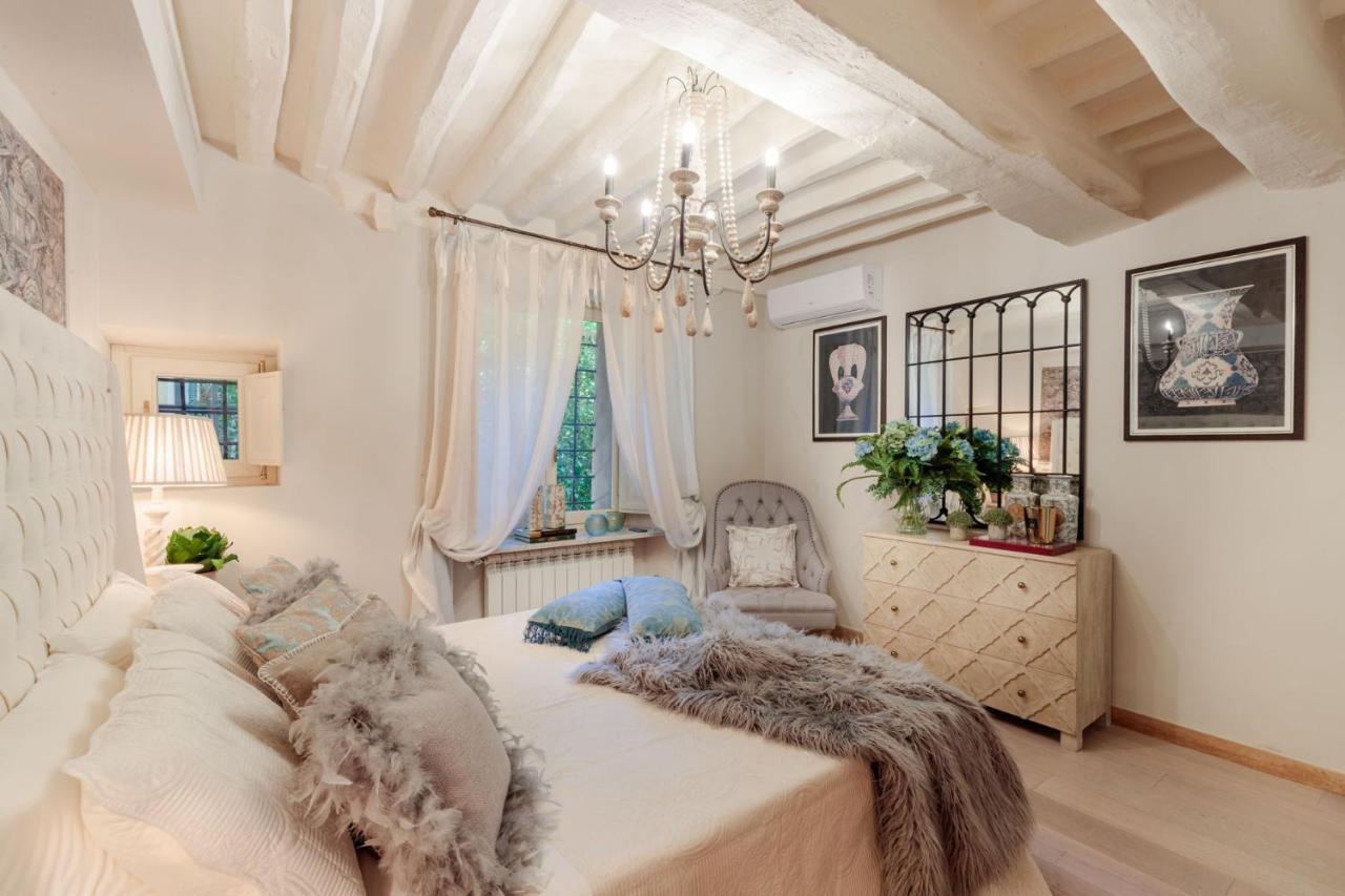 Casa Blanc Lägenhet Lucca Exteriör bild